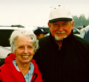 mom&dad.jpeg (61645 bytes)